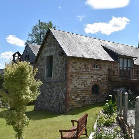 In -mortain Le Neufbourg