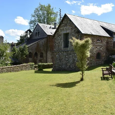 In -mortain * Le Neufbourg