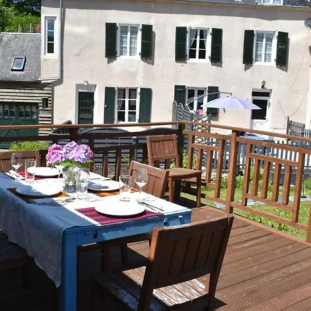 In -mortain Le Neufbourg