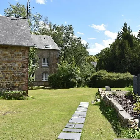 In -mortain Le Neufbourg