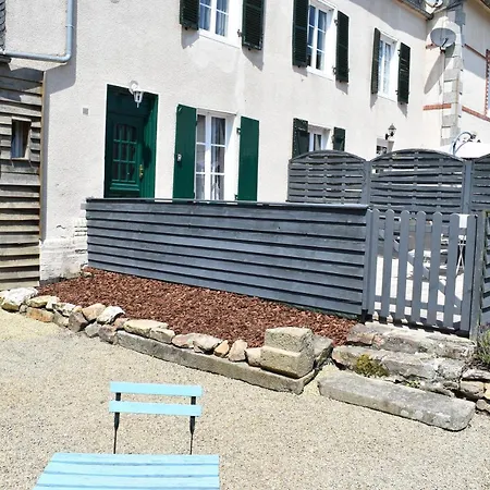 In -mortain * Le Neufbourg