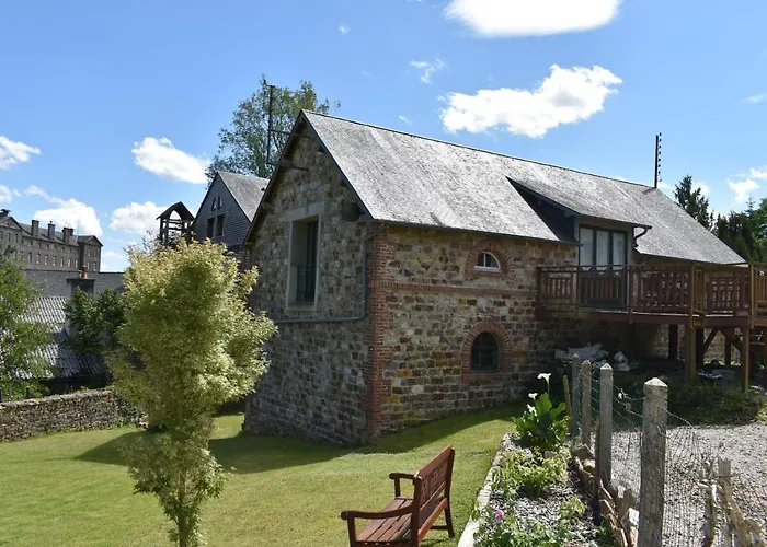 In -mortain Le Neufbourg