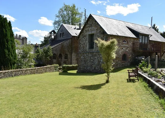 In -mortain * Le Neufbourg