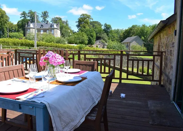 In -mortain Tatil Evi Le Neufbourg