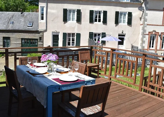 In -mortain Le Neufbourg