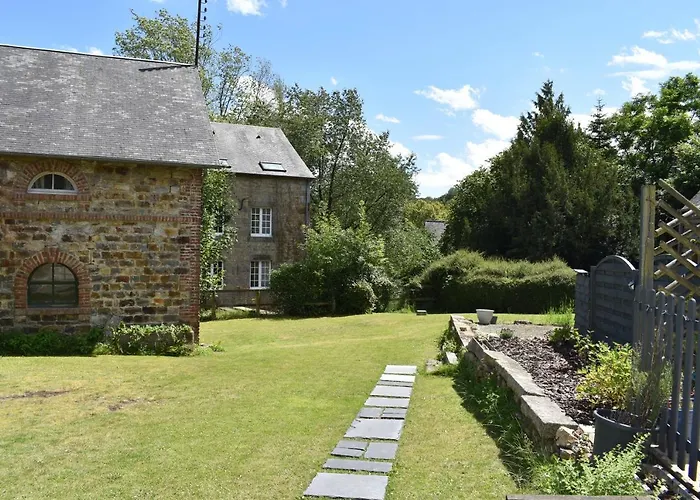 In -mortain Le Neufbourg