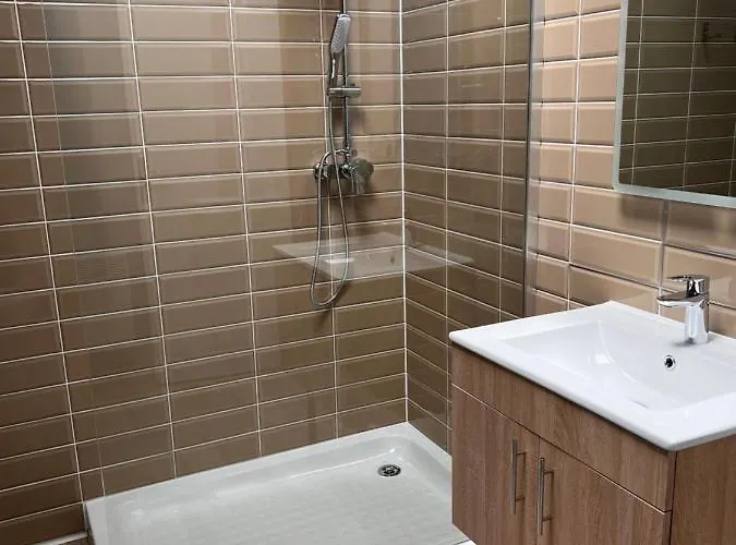 In -mortain Tatil Evi Le Neufbourg